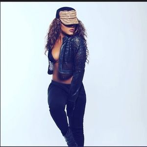 Meet your Posher, Leshaunn